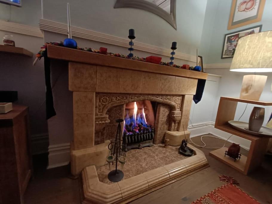 Big Fireplace Aga Hot Tub Wet Room Barn Garage Llanelli Bagian luar foto